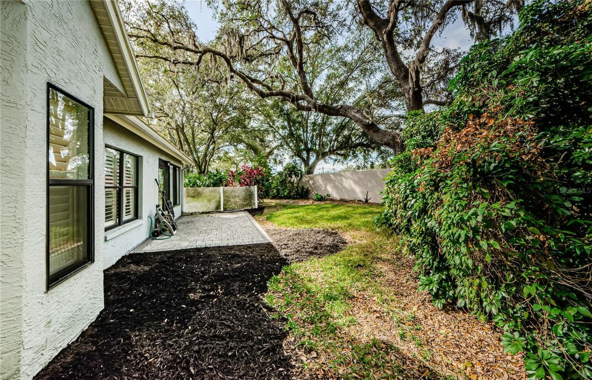 3647 MUIRFIELD COURT — photo 29 of 53