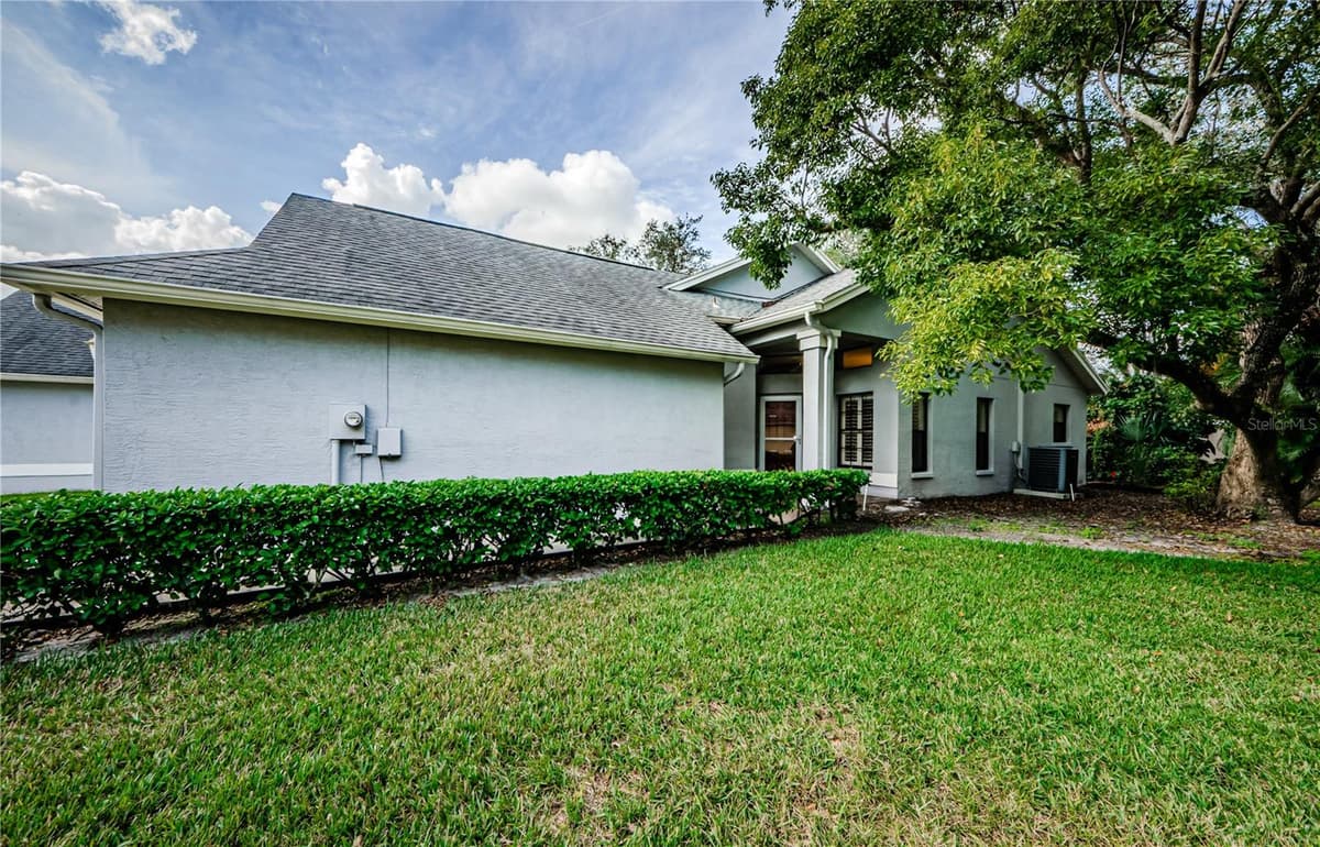 3647 MUIRFIELD COURT — photo 37 of 53