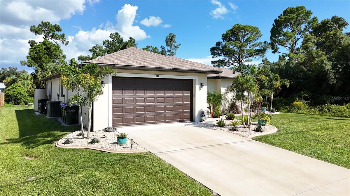 2900 BEAVER TERRACE — photo 4 of 46
