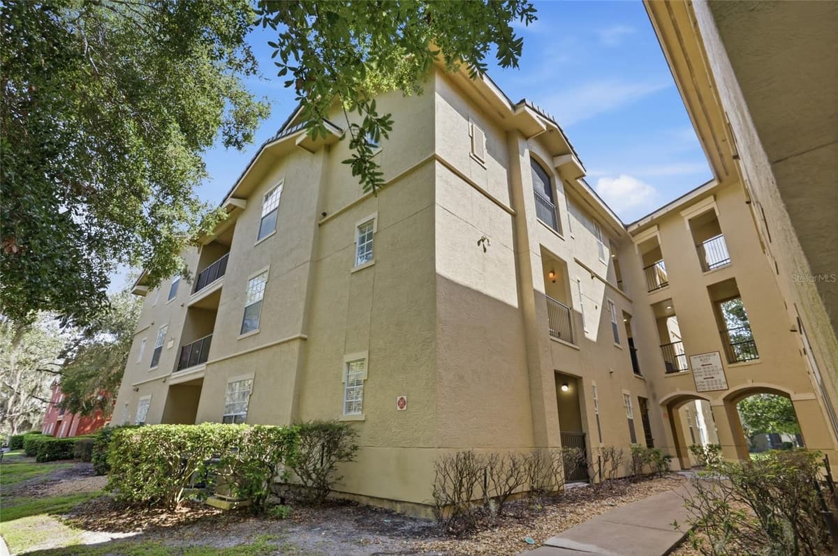 114 VISTA VERDI CIRCLE — photo 5 of 36