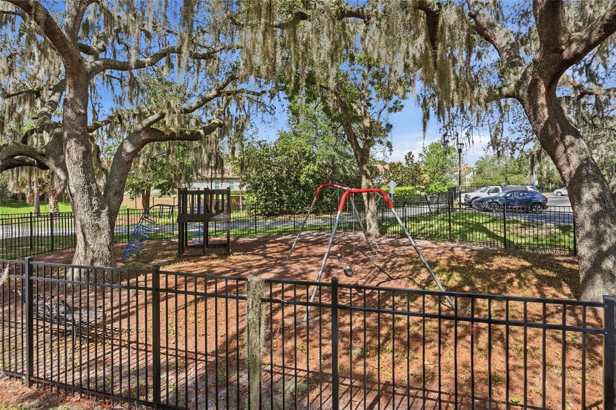 114 VISTA VERDI CIRCLE — photo 27 of 36