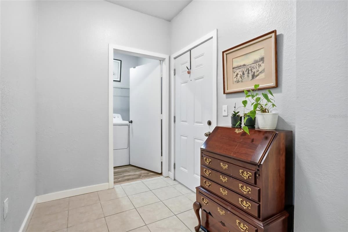 114 VISTA VERDI CIRCLE — photo 14 of 36