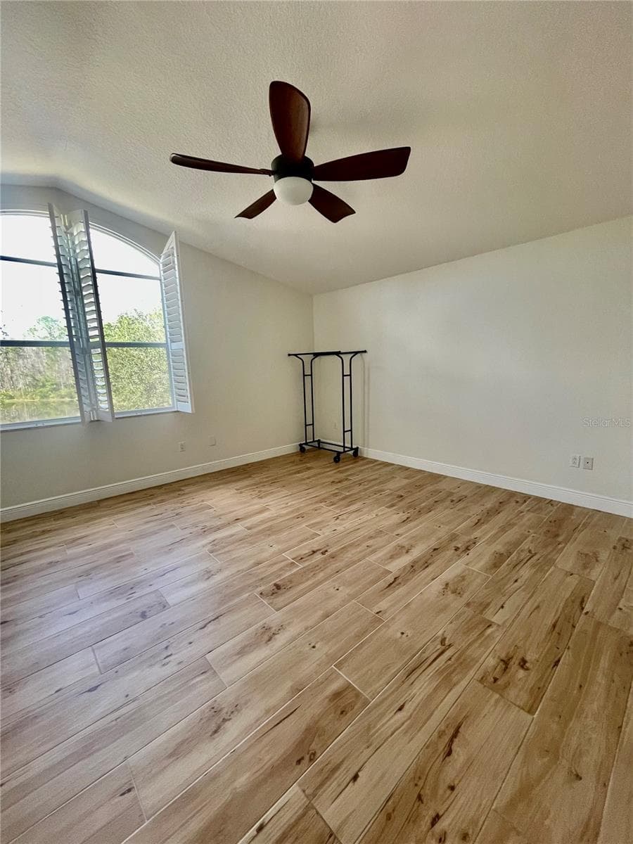 13261 ROYAL GEORGE AVENUE — photo 12 of 23