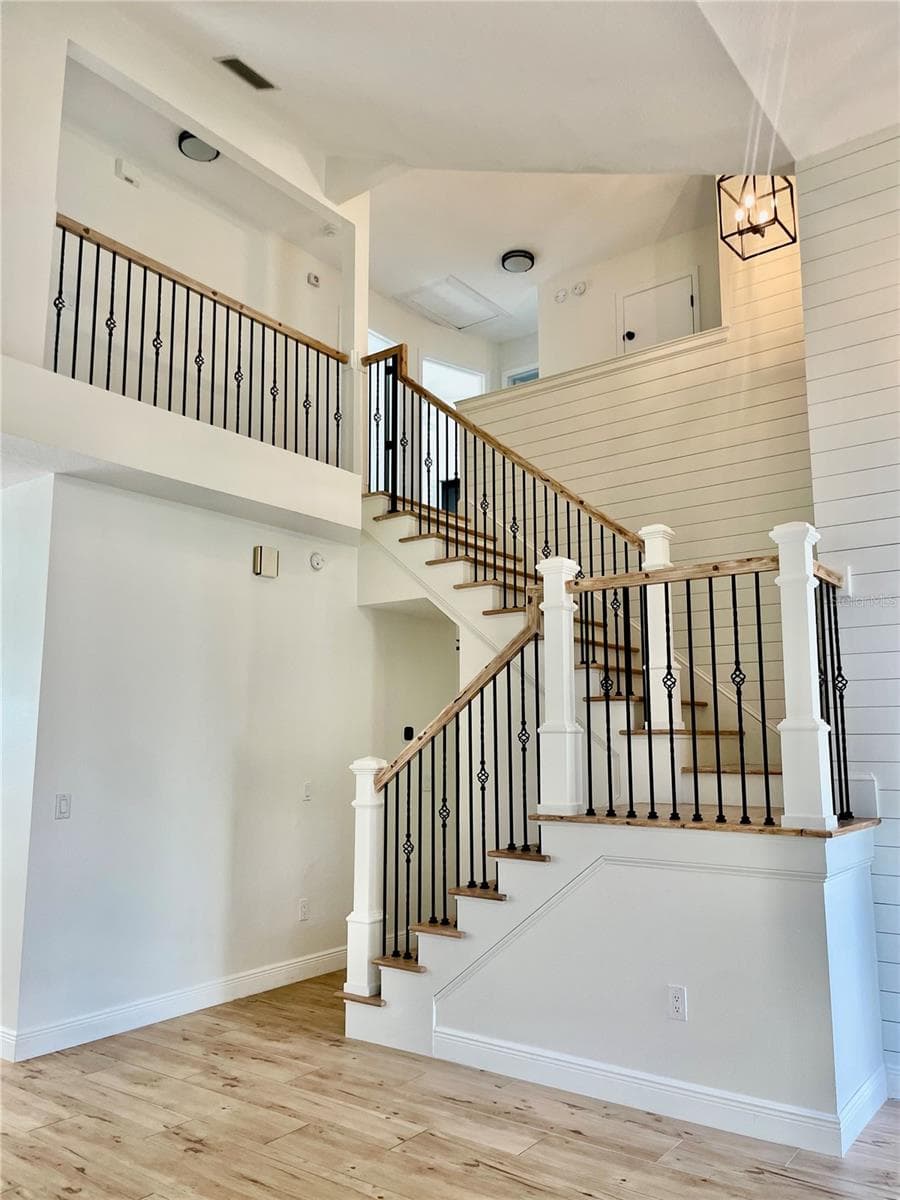 13261 ROYAL GEORGE AVENUE — photo 4 of 23