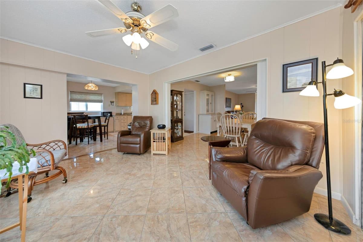 5355 FERNDALE PLACE — photo 20 of 79