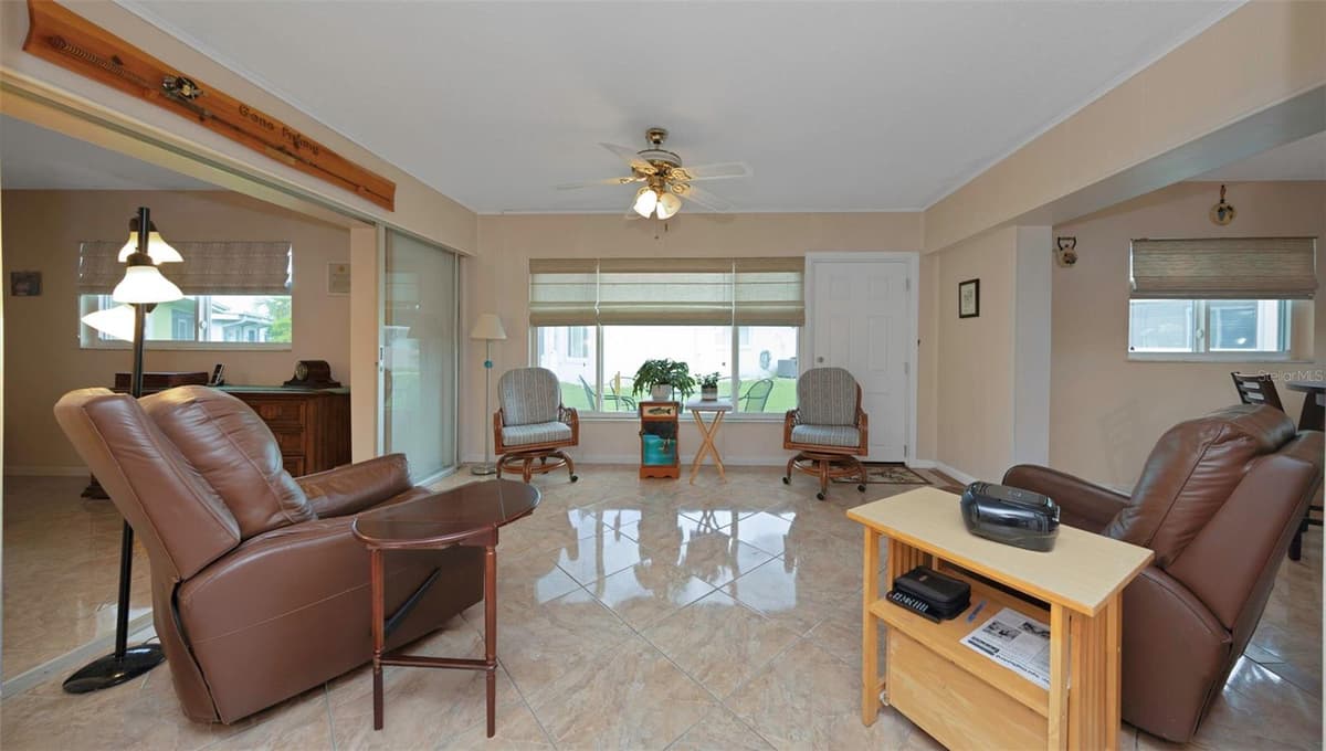 5355 FERNDALE PLACE — photo 18 of 79