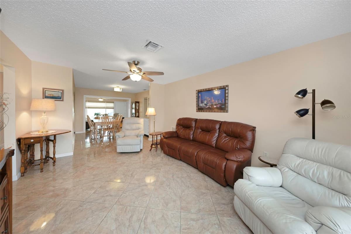 5355 FERNDALE PLACE — photo 15 of 79