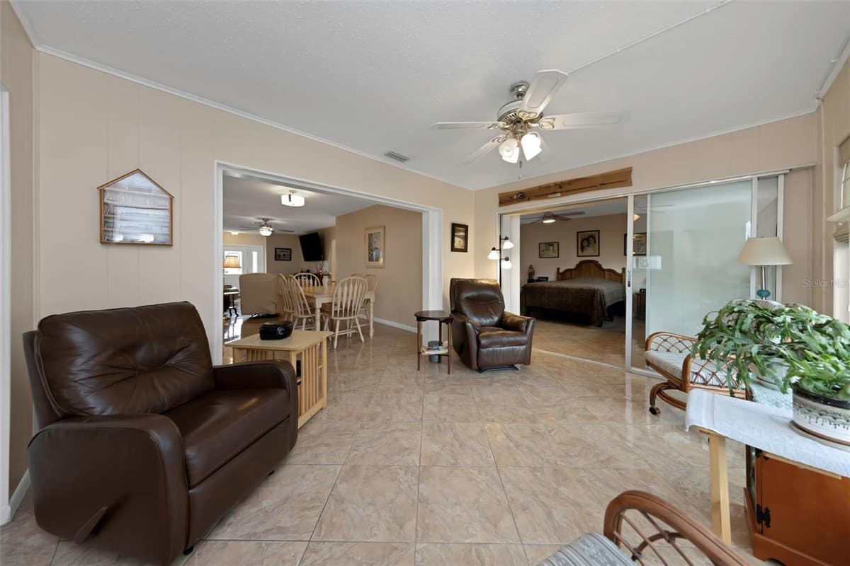 5355 FERNDALE PLACE — photo 17 of 79
