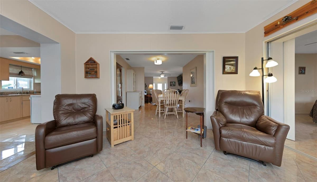 5355 FERNDALE PLACE — photo 21 of 79