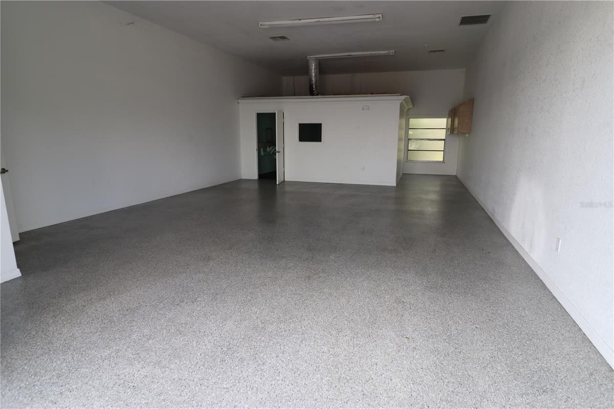 18350 PAULSON DRIVE — photo 3 of 11