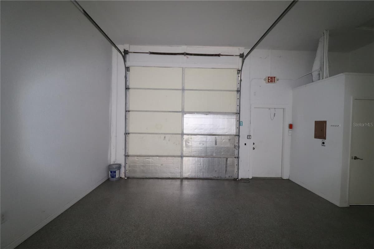 18350 PAULSON DRIVE — photo 9 of 11