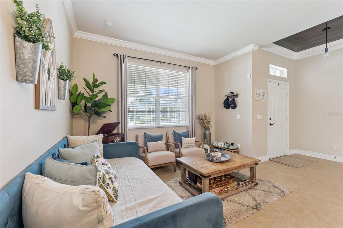 629 LEGACY PARK DRIVE — photo 5 of 64