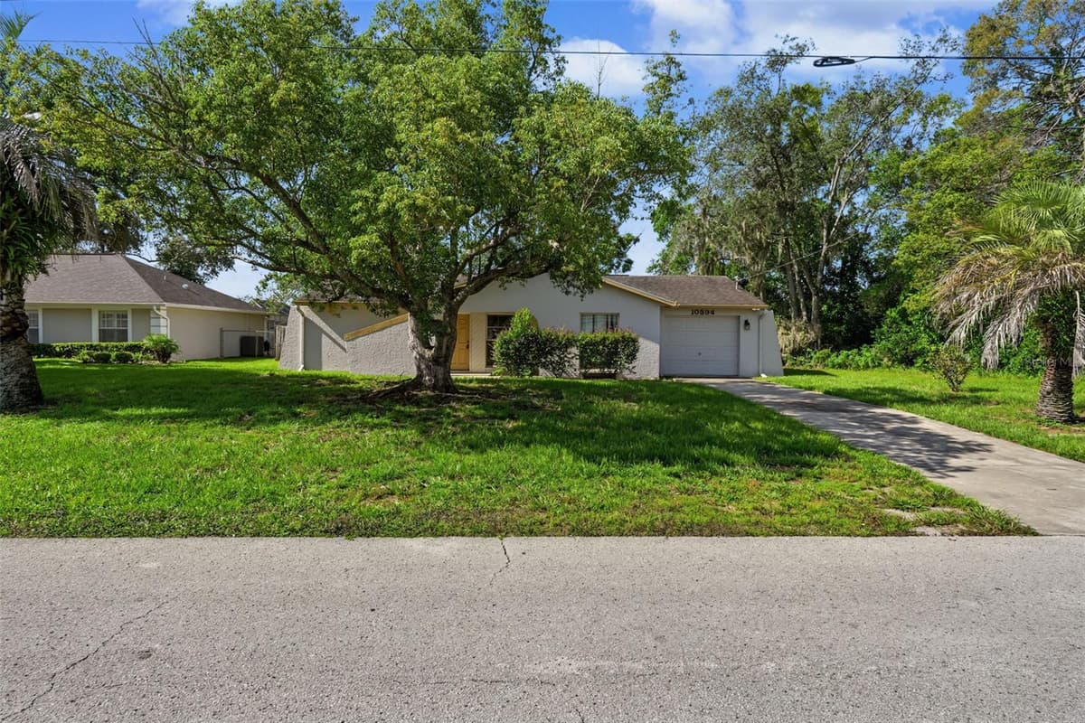 10394 UPTON STREET — photo 4 of 32