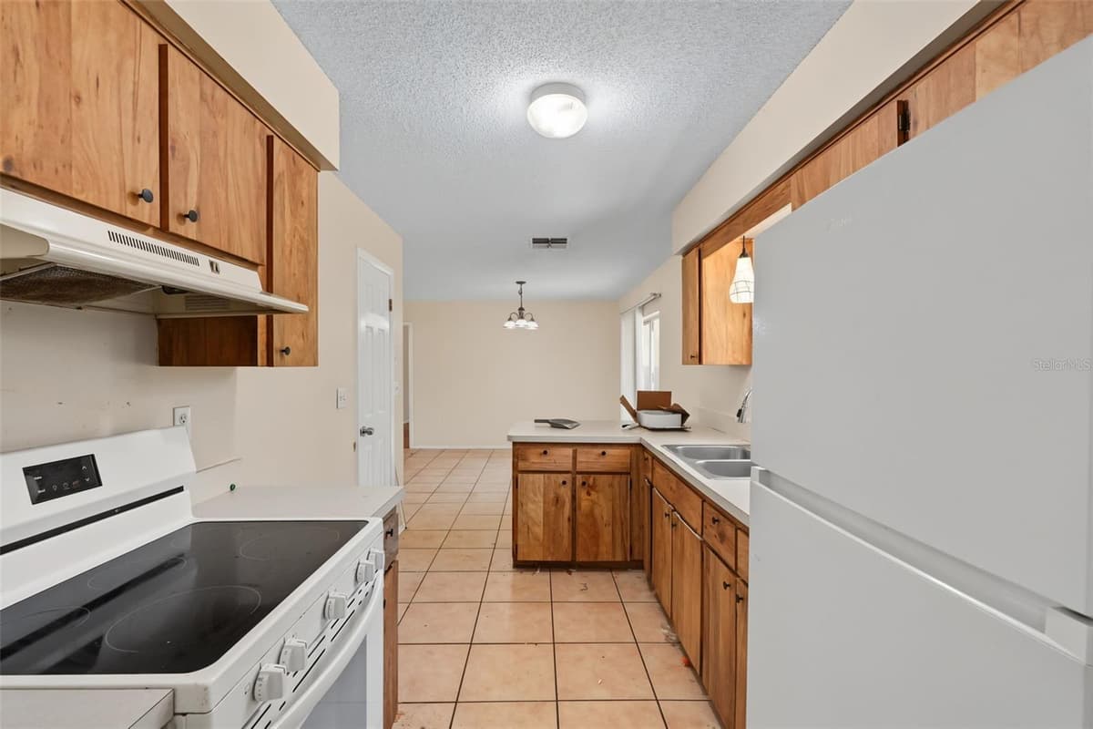 10394 UPTON STREET — photo 16 of 32