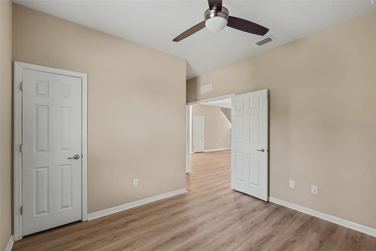 5117 LEVANA STREET — photo 14 of 30