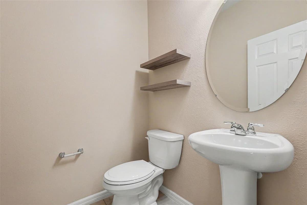 5117 LEVANA STREET — photo 15 of 30