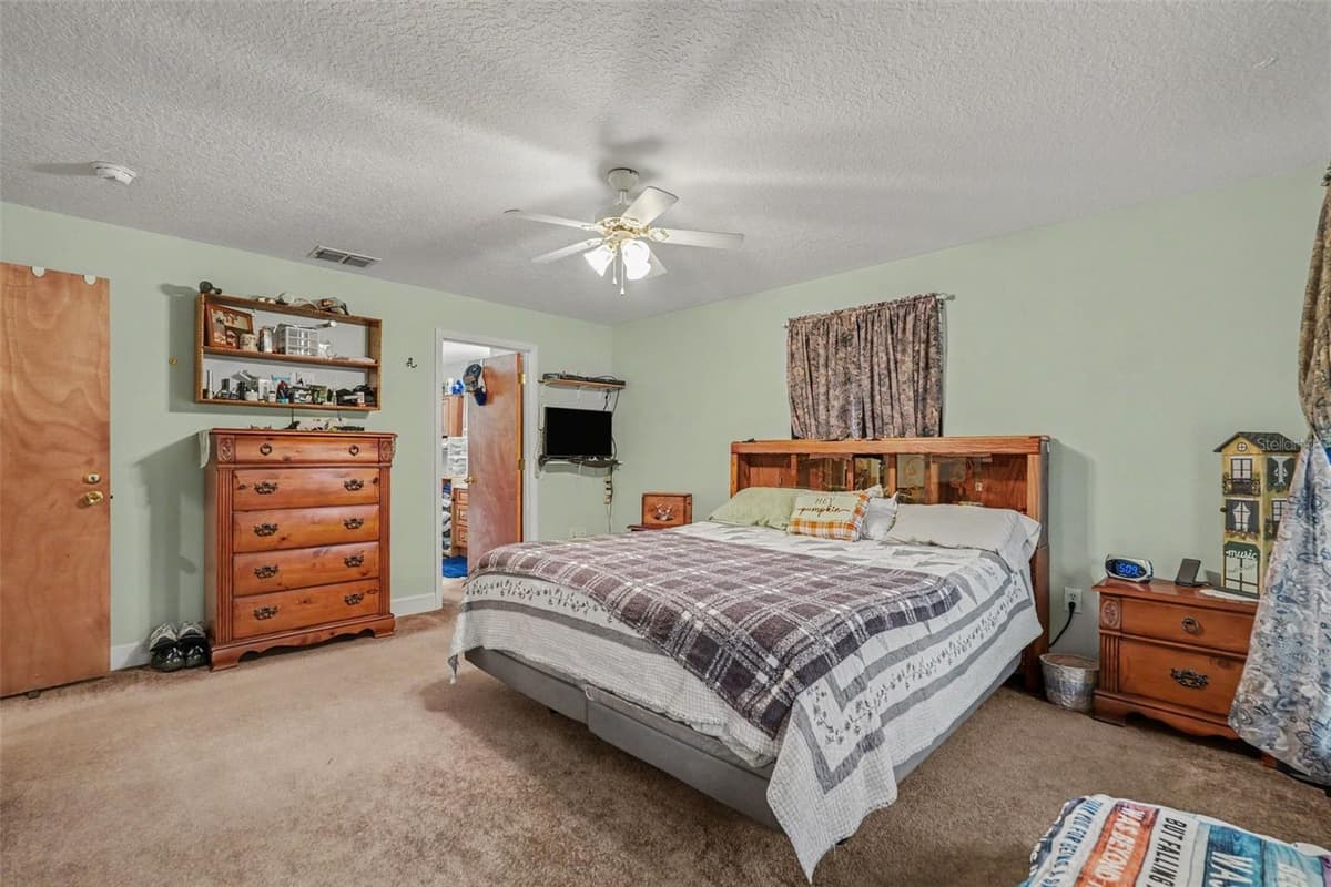 9172 KEDRONE DRIVE — photo 14 of 34
