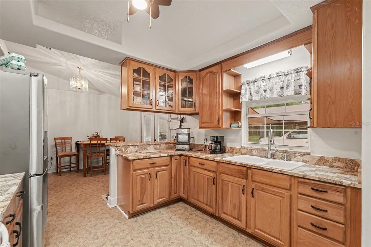 9172 KEDRONE DRIVE — photo 11 of 34