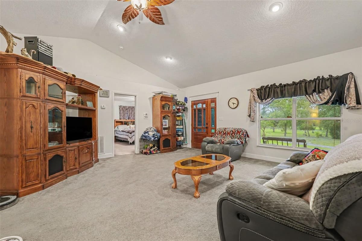 9172 KEDRONE DRIVE — photo 7 of 34