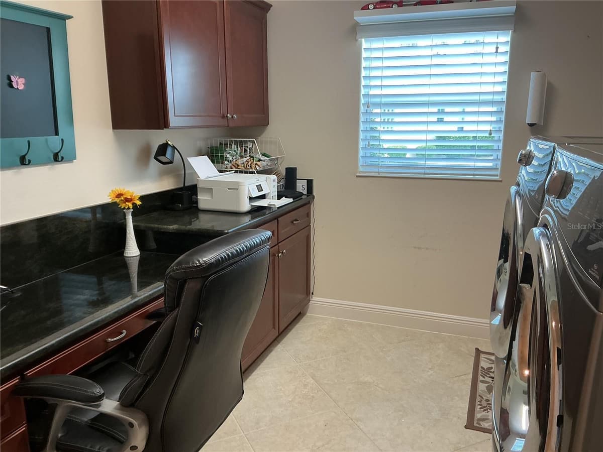 2841 APACHE COURT — photo 24 of 67