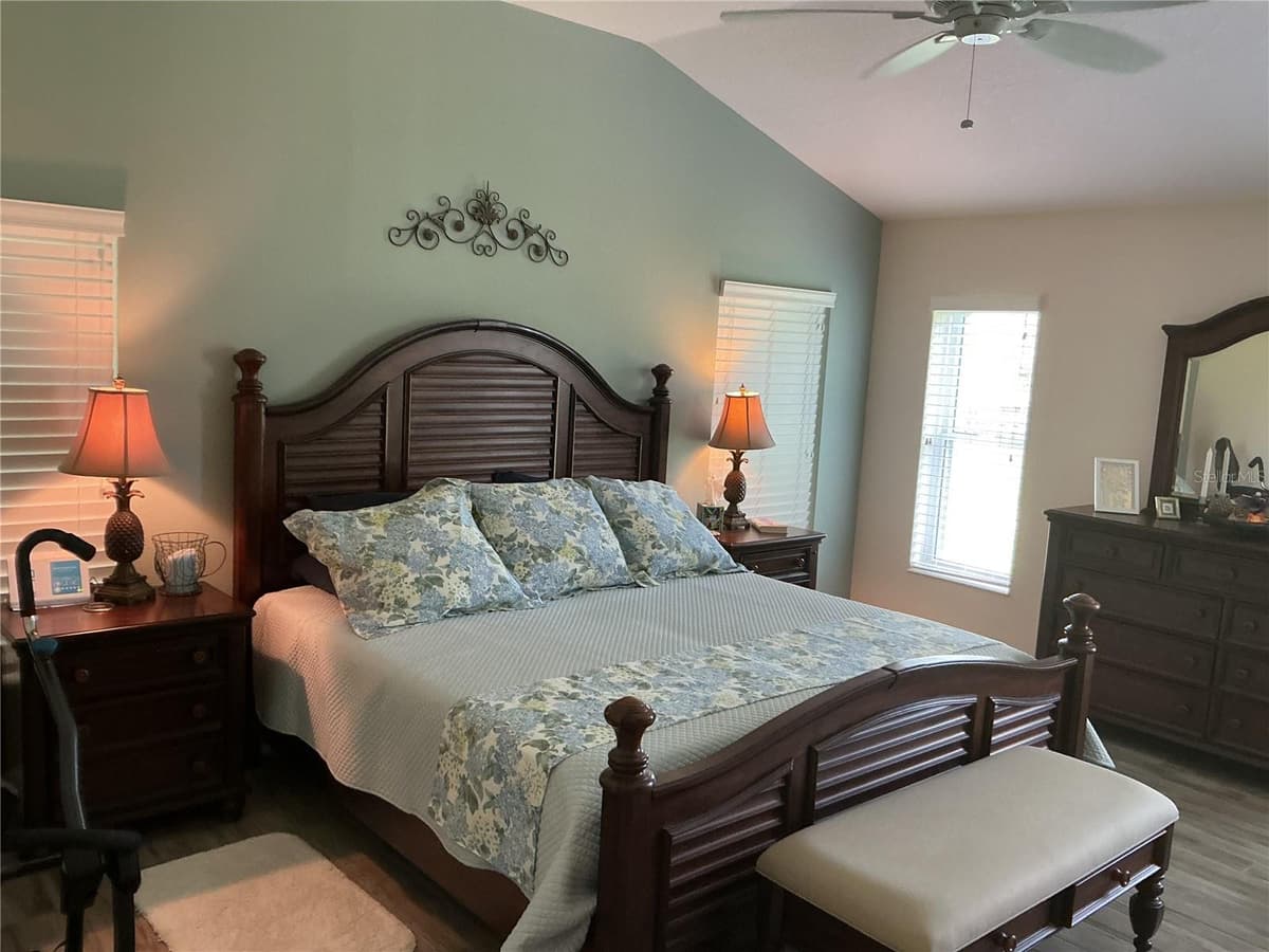 2841 APACHE COURT — photo 15 of 67