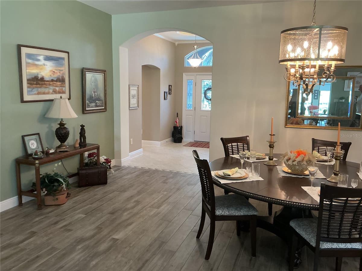 2841 APACHE COURT — photo 7 of 67