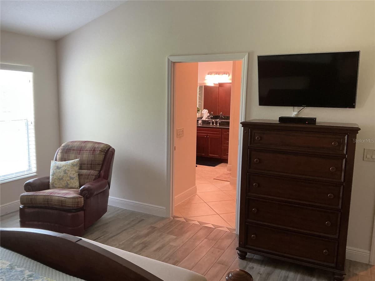 2841 APACHE COURT — photo 16 of 67