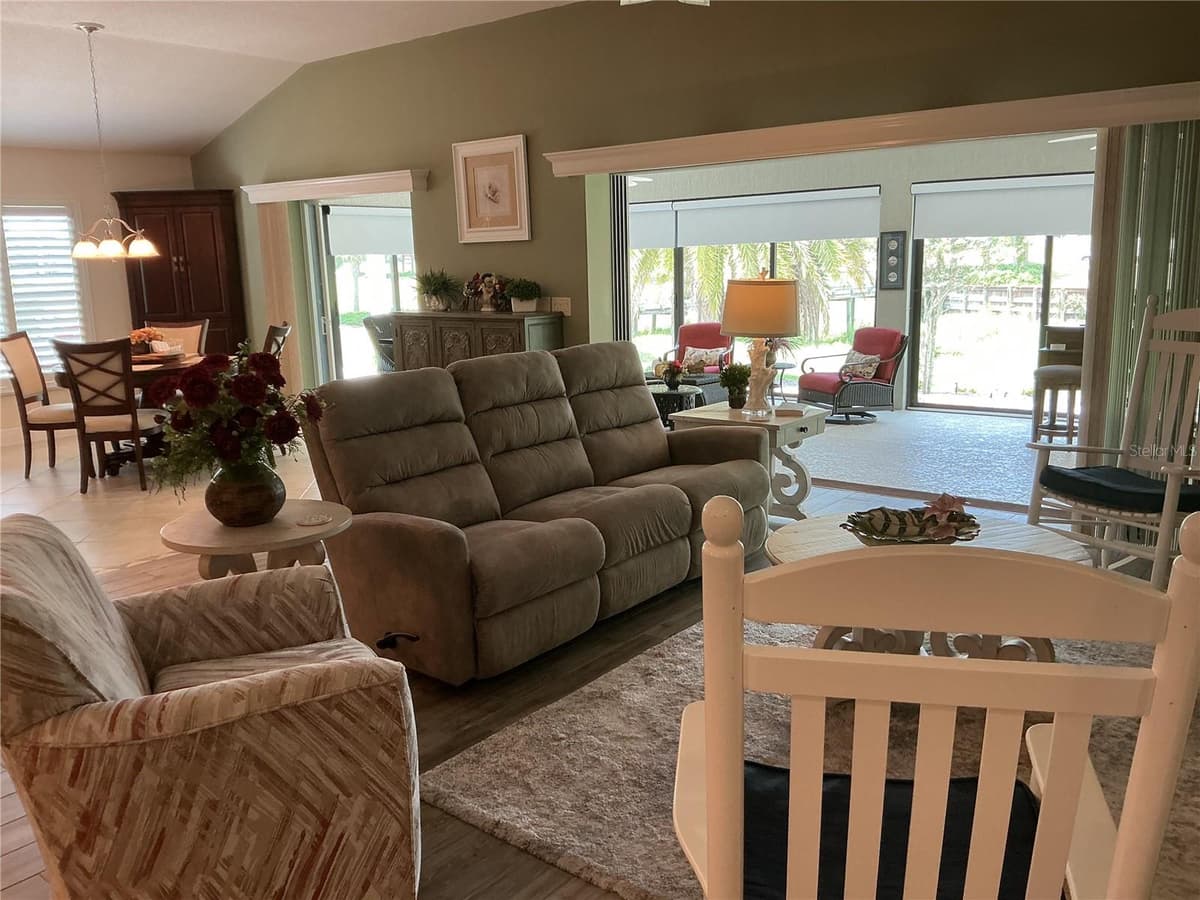 2841 APACHE COURT — photo 9 of 67