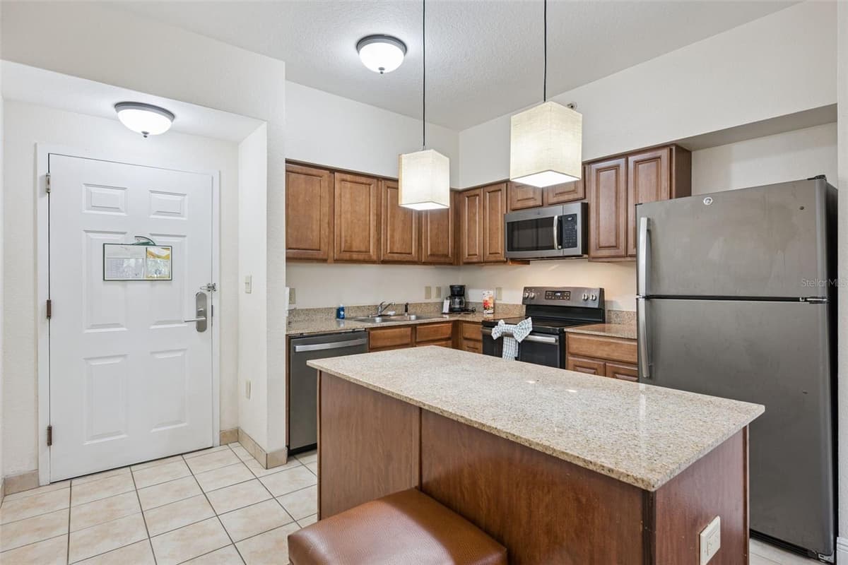 12539 FLORIDAYS RESORT DRIVE — photo 12 of 75