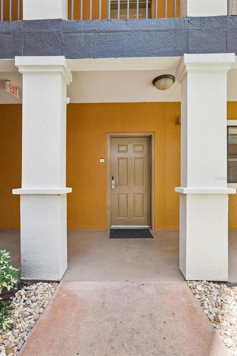 12539 FLORIDAYS RESORT DRIVE — photo 4 of 75