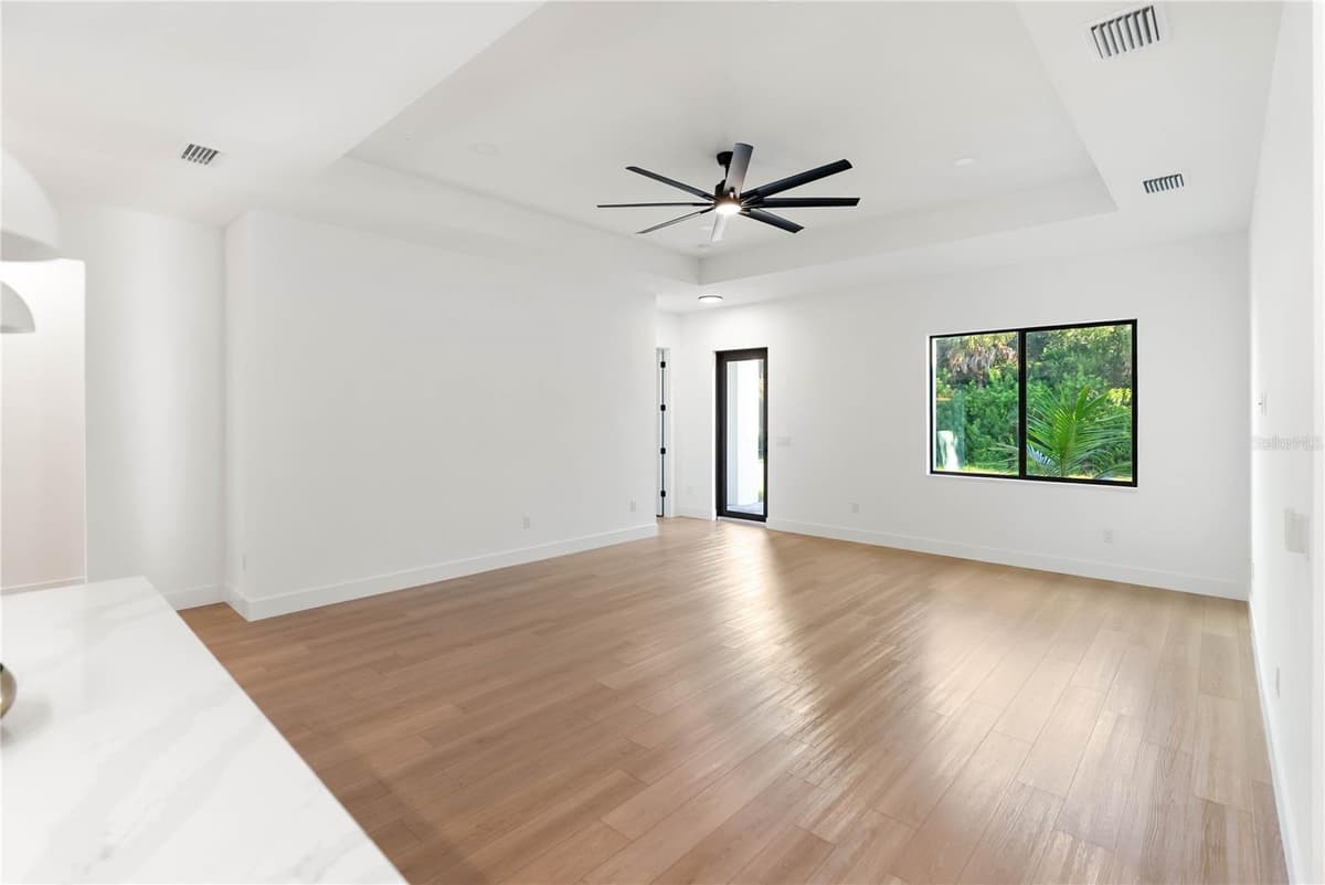 14171 MARLIN AVENUE — photo 4 of 63