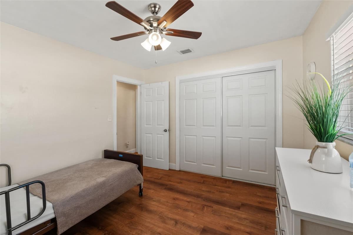 1721 JEFFERSON AVENUE — photo 13 of 33