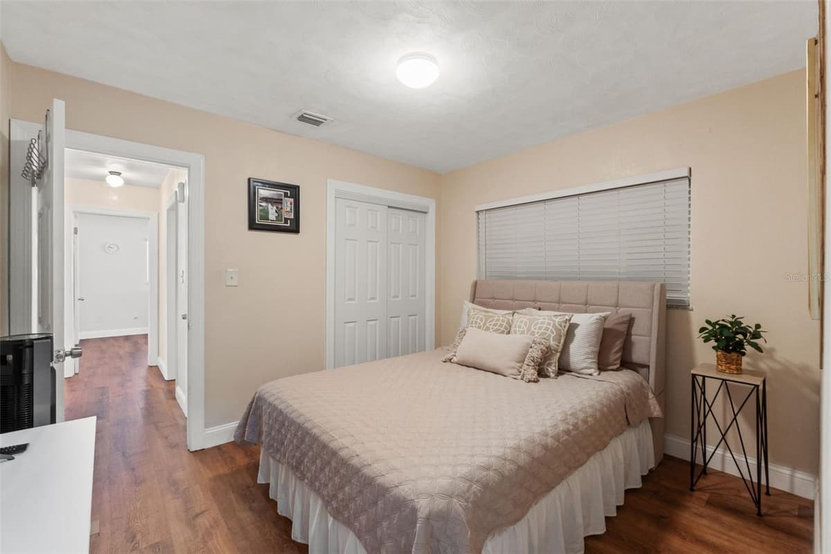 1721 JEFFERSON AVENUE — photo 14 of 33