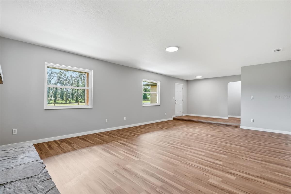 37670 FARR ROAD — photo 4 of 50