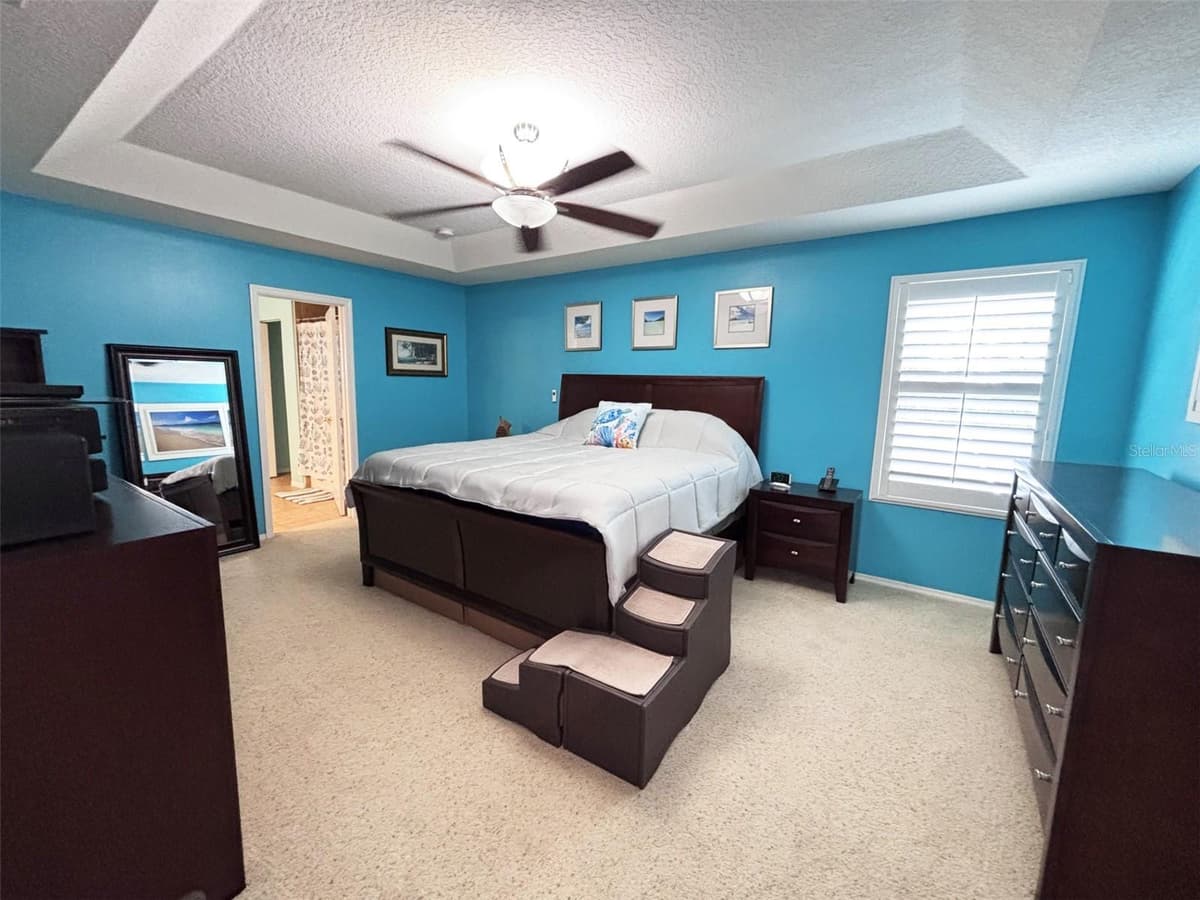 552 AEOLIAN DRIVE — photo 10 of 29