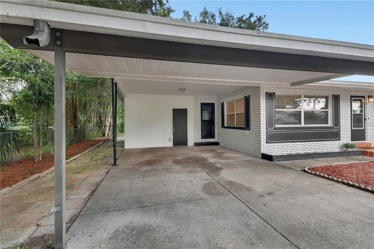 1502 STEVENS AVENUE — photo 15 of 26