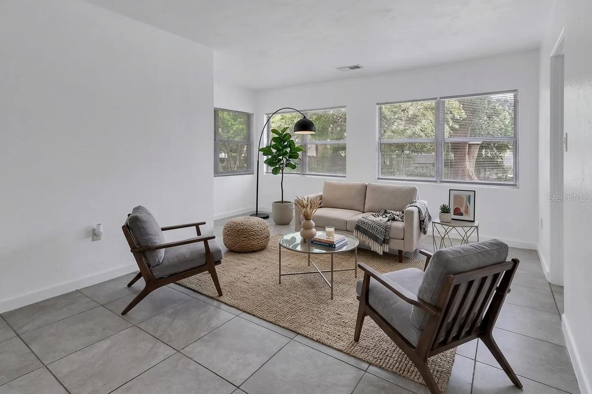 1502 STEVENS AVENUE — photo 10 of 26
