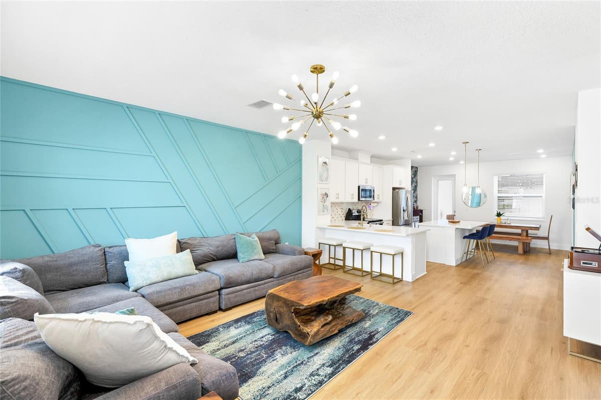 1808 FENDER LANE — photo 3 of 48