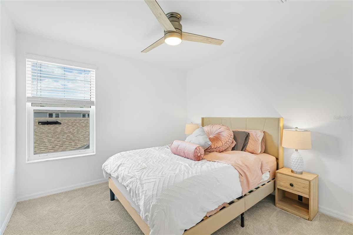1808 FENDER LANE — photo 15 of 48