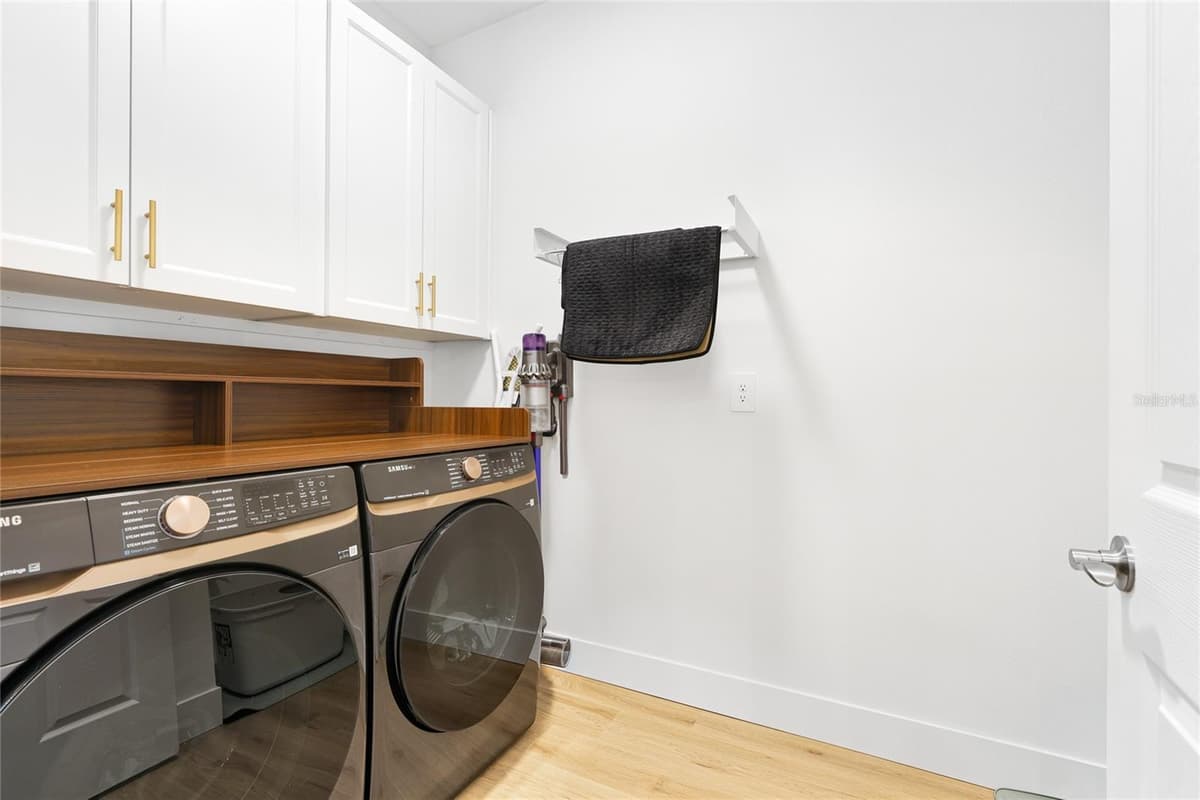1808 FENDER LANE — photo 12 of 48