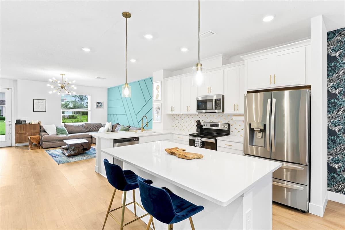 1808 FENDER LANE — photo 10 of 48