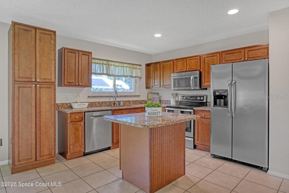 1671 CHARLES BOULEVARD — photo 12 of 26