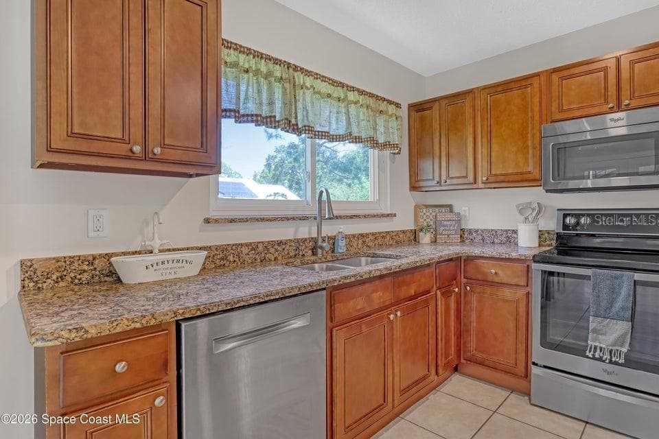 1671 CHARLES BOULEVARD — photo 14 of 26