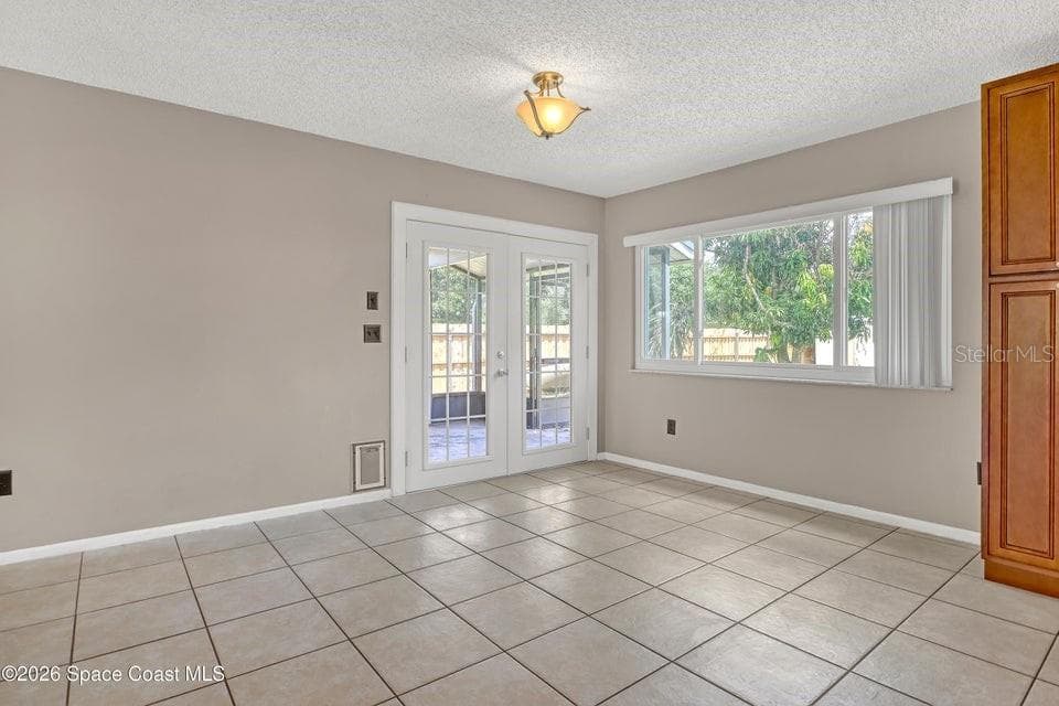 1671 CHARLES BOULEVARD — photo 10 of 26