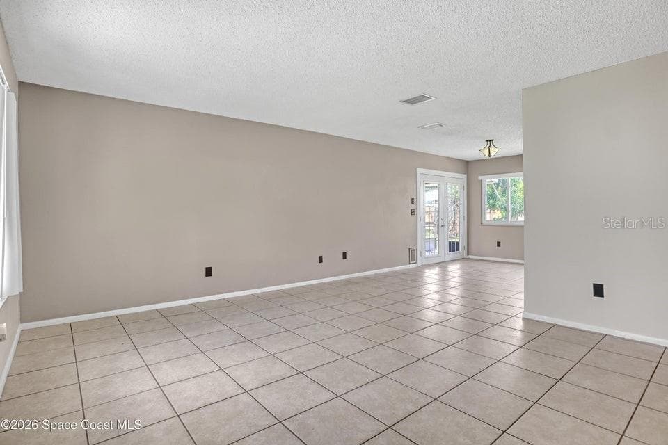 1671 CHARLES BOULEVARD — photo 6 of 26