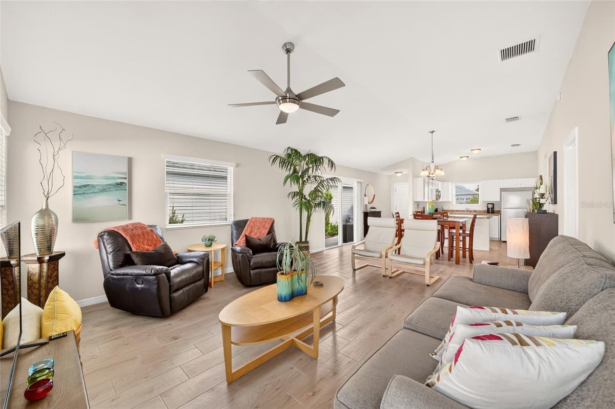 5844 MARSH COURT — photo 14 of 37