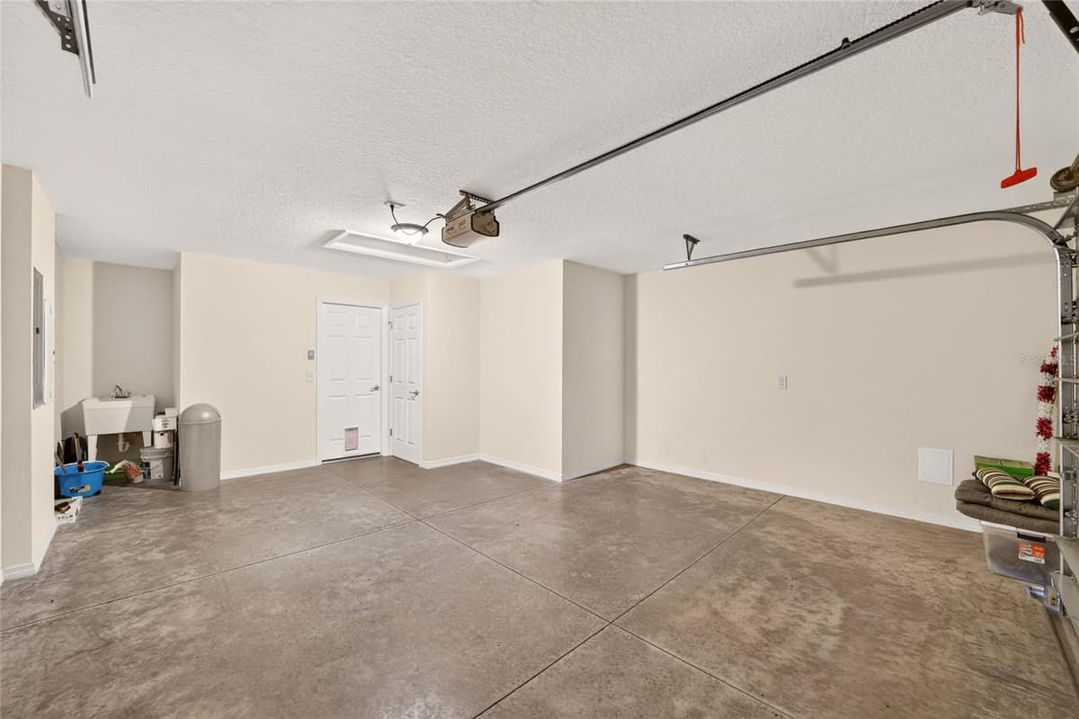 5844 MARSH COURT — photo 33 of 37