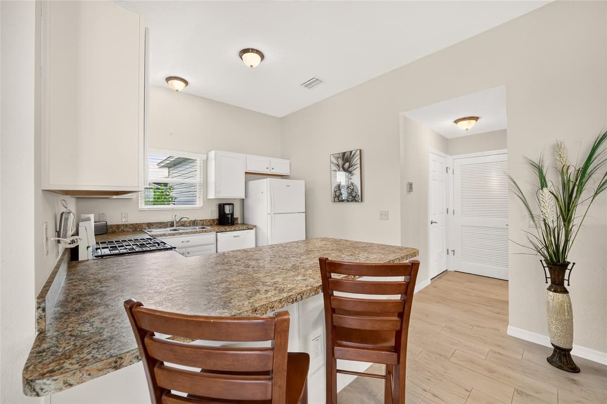 5844 MARSH COURT — photo 18 of 37