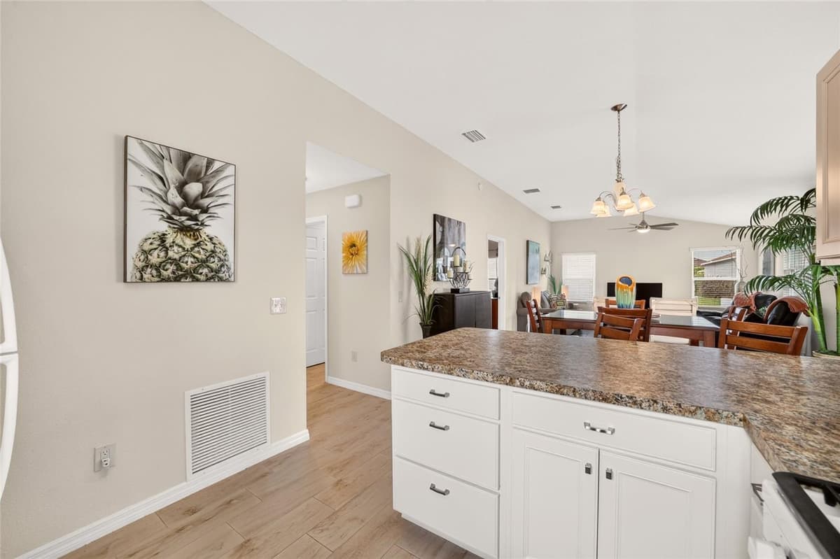 5844 MARSH COURT — photo 21 of 37