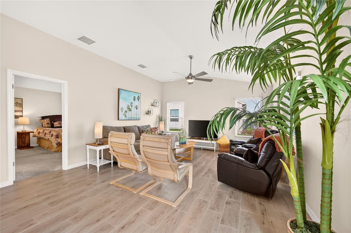 5844 MARSH COURT — photo 11 of 37